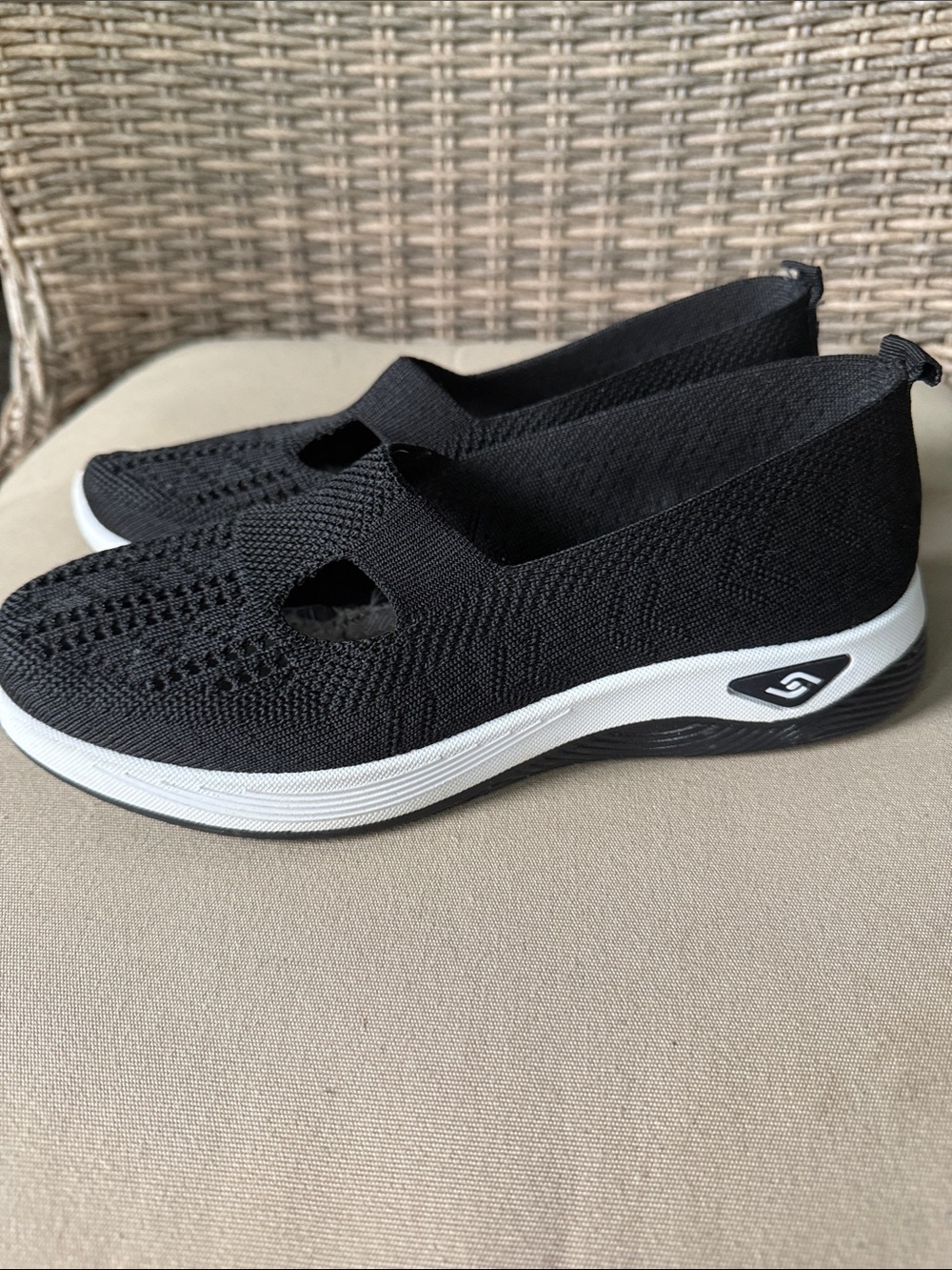 Black Knit Slip-On Women’s Walking Shoes Lightweight